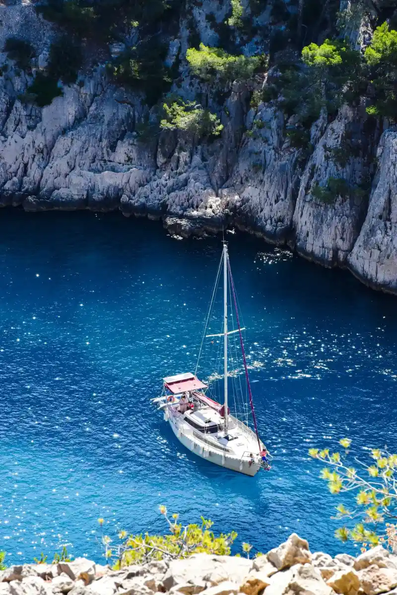 Privatyacht auf ruhiger See
